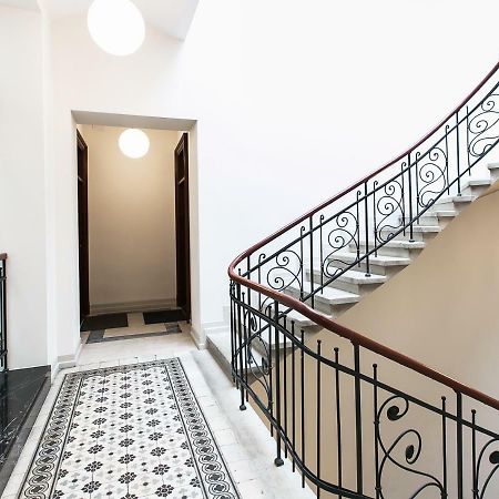 Old Town Brigue Apartment By Otium Krasków Eksteriør bilde