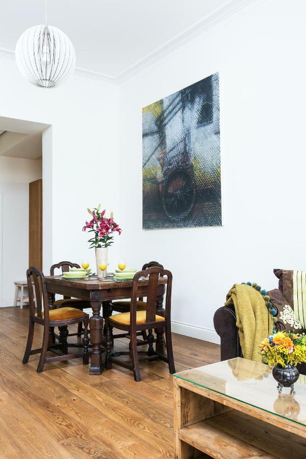 Old Town Brigue Apartment By Otium Krasków Eksteriør bilde